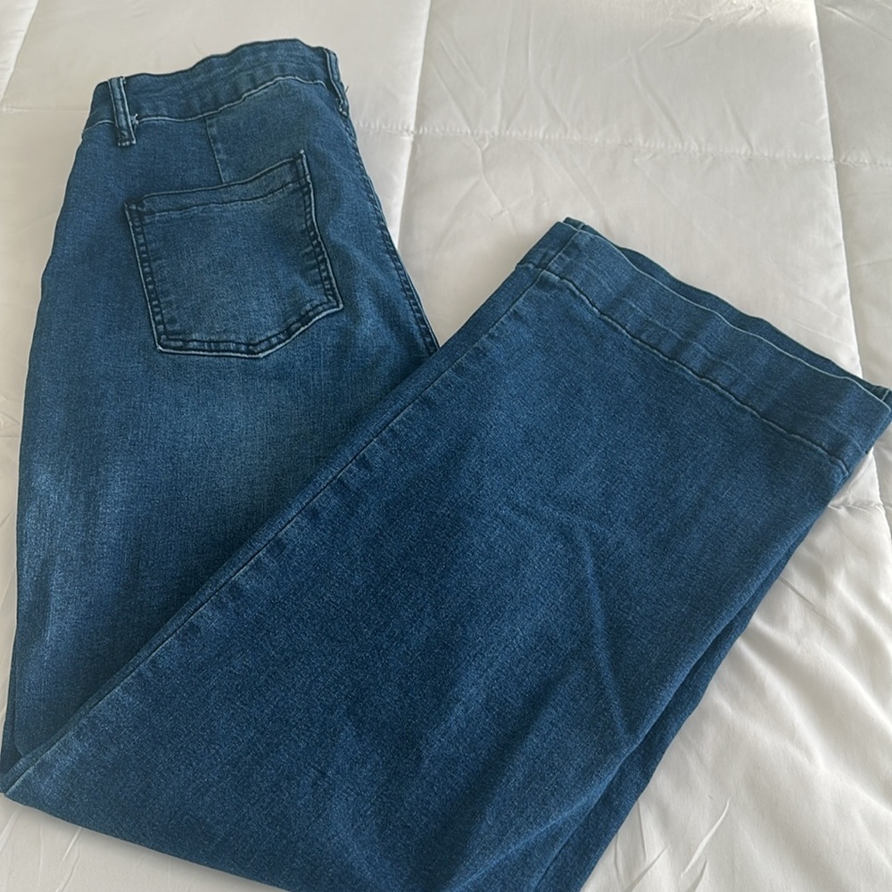 Women's Blue Flared Jeans - Picture 4 of 5